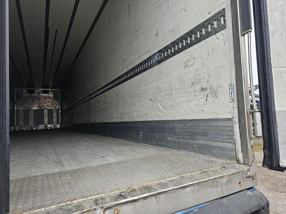 Gebruikt 2008 KRONE SD | FRIGE TRAILER WITH CARRIER | AND LOADING LIFT.
