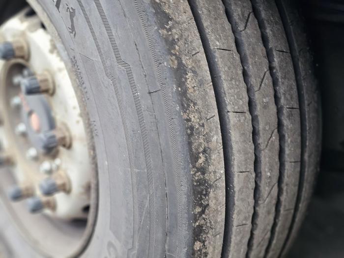 Used 2015 SCHMITZ CARGOBULL SCB.S3T | SAF DISC | GALVANISED CHASSIS .