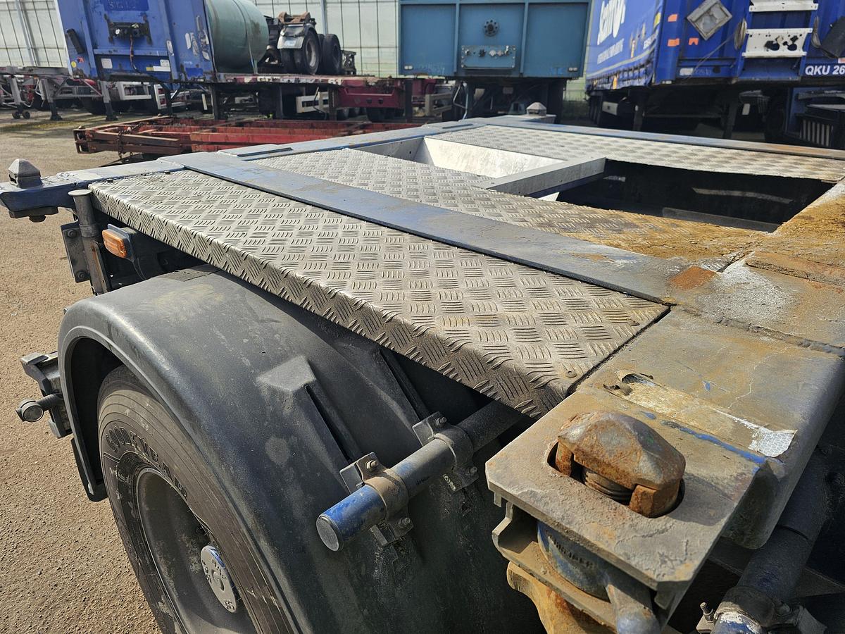 Gebruikt 1998 Van Hool 30 foot container chassis | tank container transport | saf Drum.