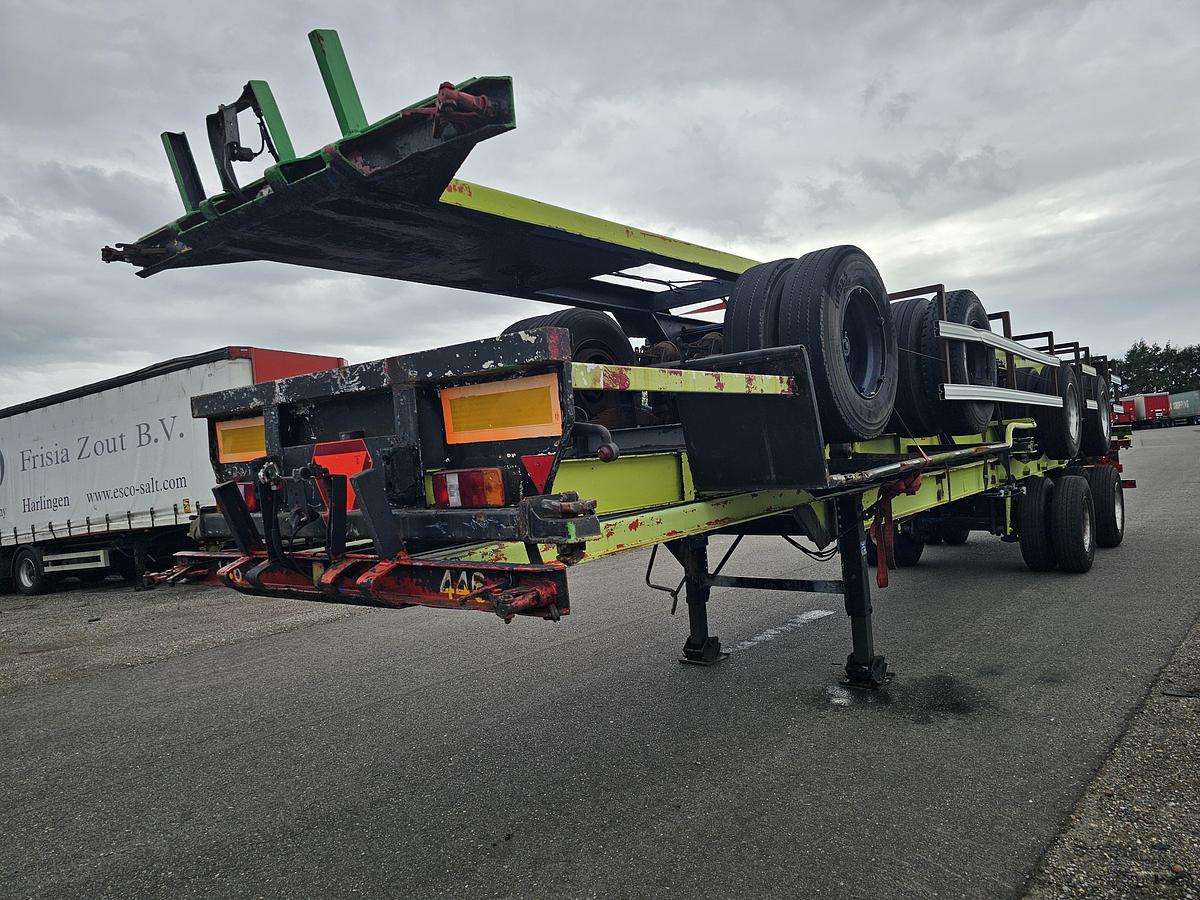 Used 1990 divers 40 ft gooseneck  steel suspension double tires.