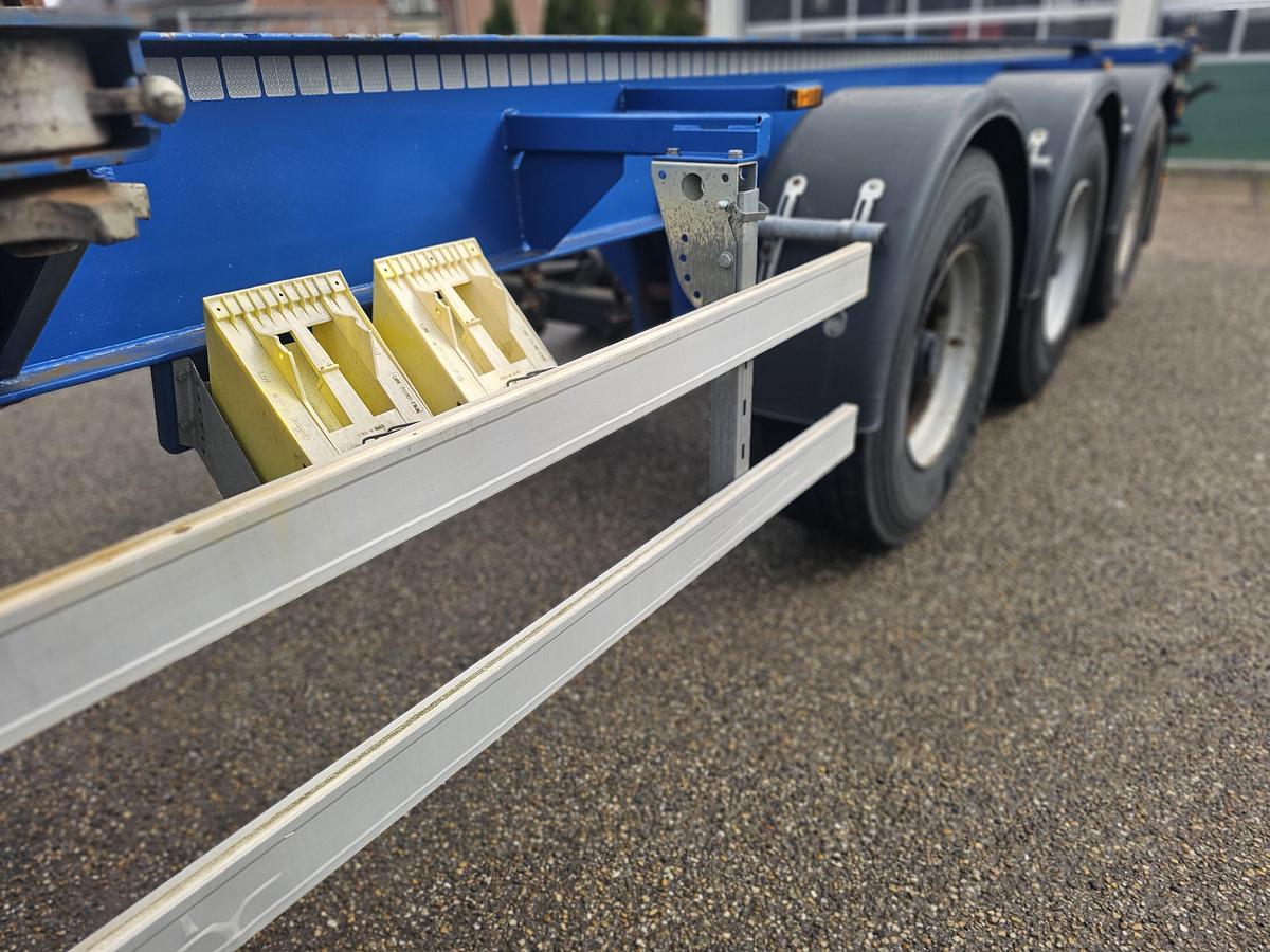 Gebruikt 2018 MENKE JANZEN 40 FOOT STRAIGHT / 2 X 20/30 FOOT./ BPW DRUM / STEEL /STEEL SUSPENSION / LIKE NEW.