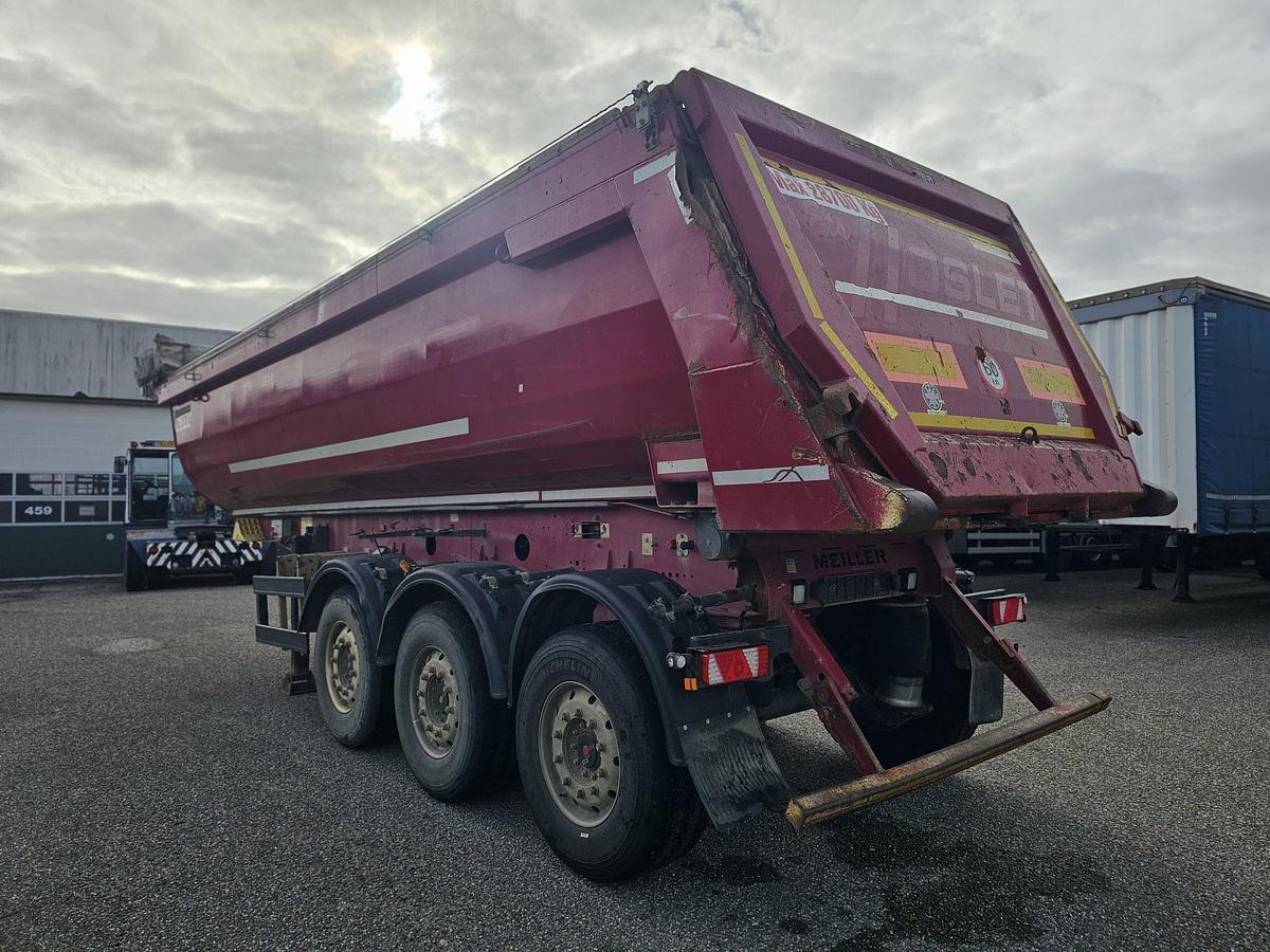 Gebruikt 2014 MEILLER MHPS12/27LOSS4/ STEEL TIPPER/ 30 MTR 3/ 28700 KG. /SAF DISC /ALU RIMS