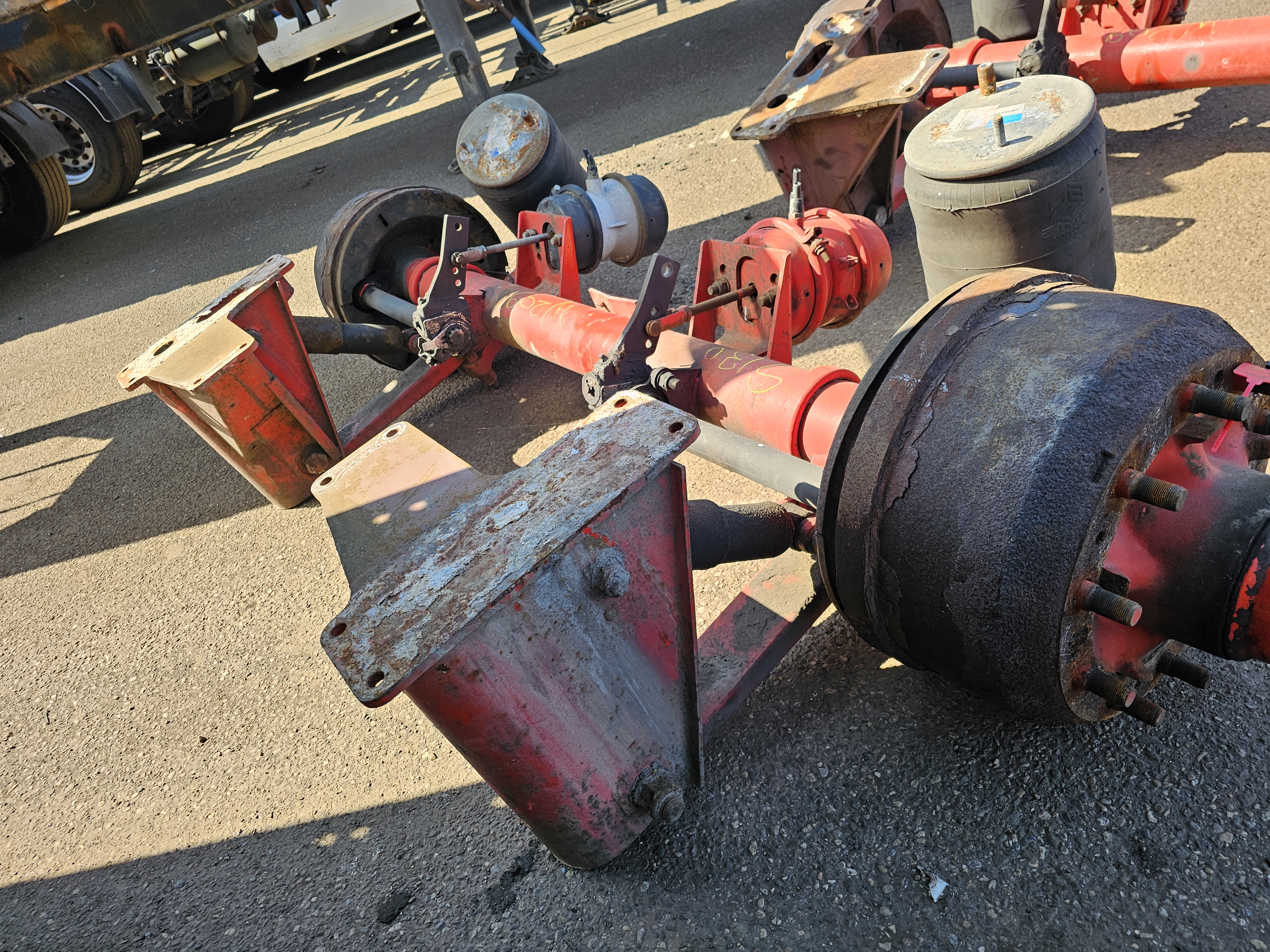 Gebruikt 2005 SMB TRAILER AXLE SINGLE TIRE DRUM