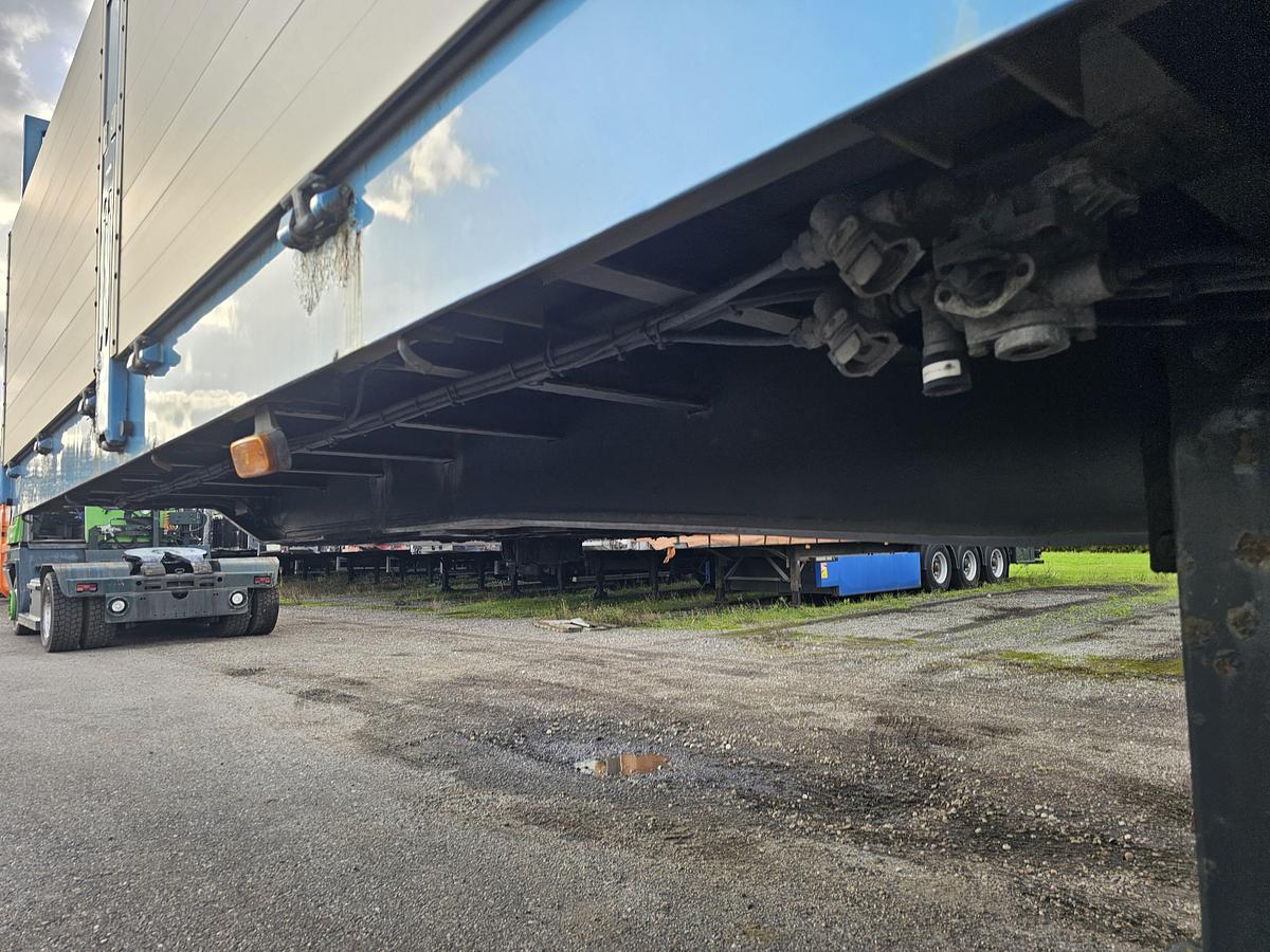 Gebruikt 1995 JUMBO DO 300 S/ 2 X STEERING /BPW DRUM / DOUBLE TIRES/ LIFT AXLE