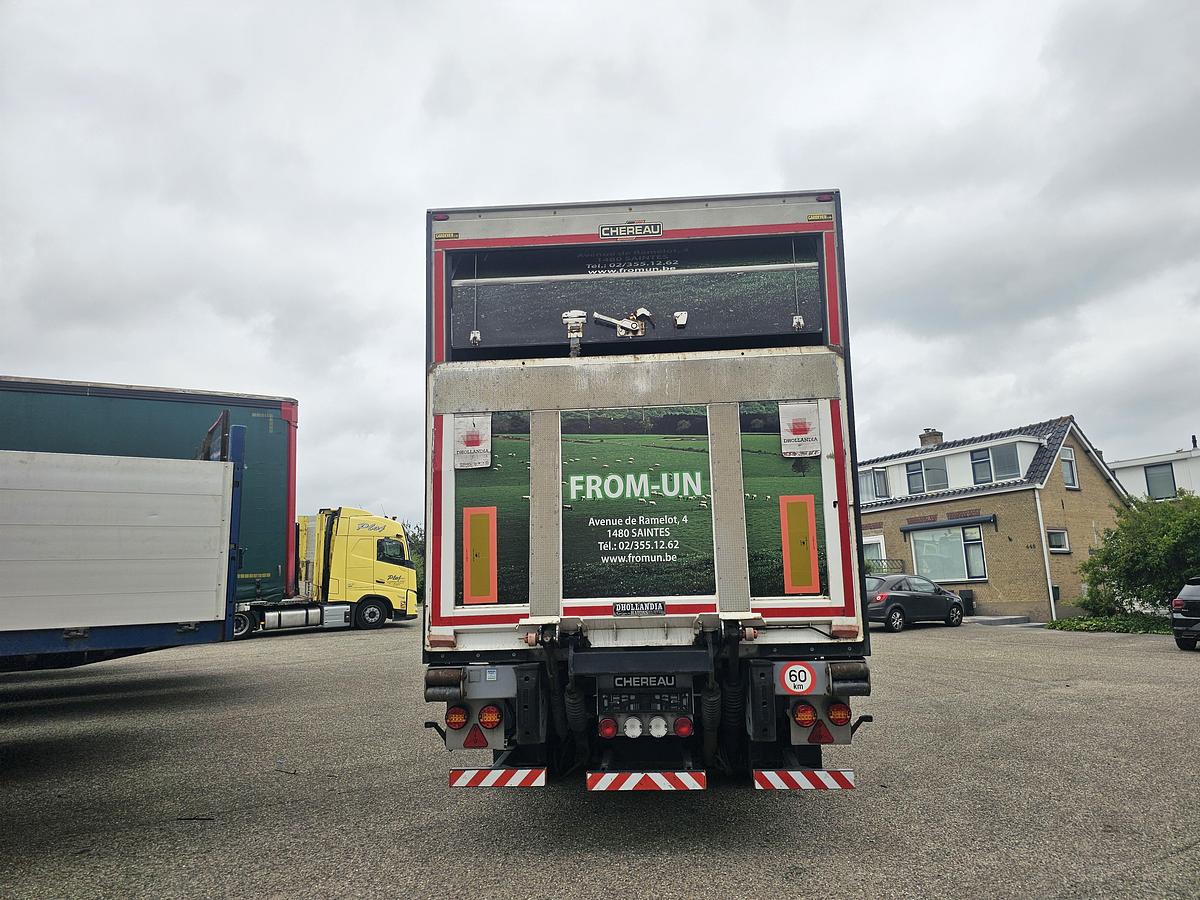 Gebruikt 2012 CHEREAU B3 /CITY TRAILER /STEERING AXLE/LIFT AXLE / 11.80 LONG /LOADING LIFT/ BPW DISC / CARRIER FRIDGE.