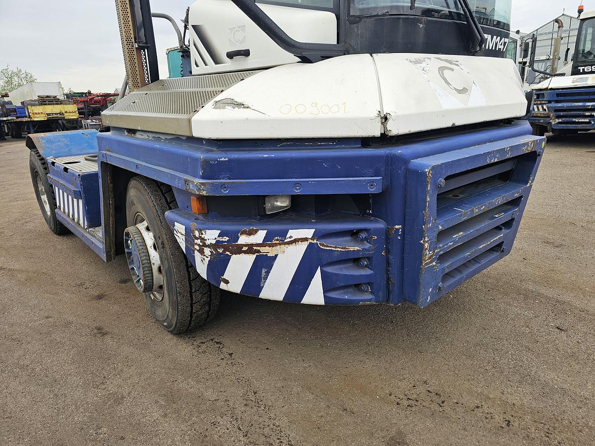 Gebruikt 2011 TERBERG RT283 | TERMINAL TRACTOR 4X4| TURNING CHAIR. | AUTOMATIC GEAR | 24159 HOURS.