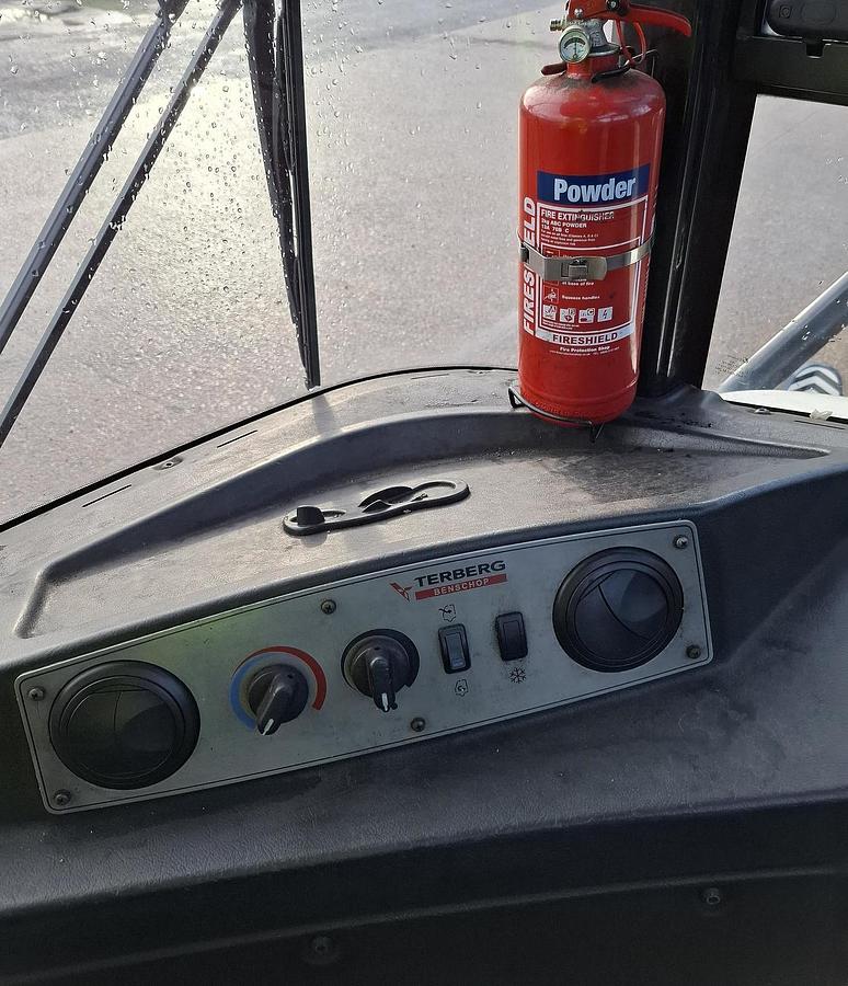 Gebruikt 2017 TERBERG RT283 | TERMINAL TRACTOR 4X4| TURNING CHAIR. | AUTOMATIC GEAR | 20000HOURS| 4 PIECES|LEASING 1610  EURO MND