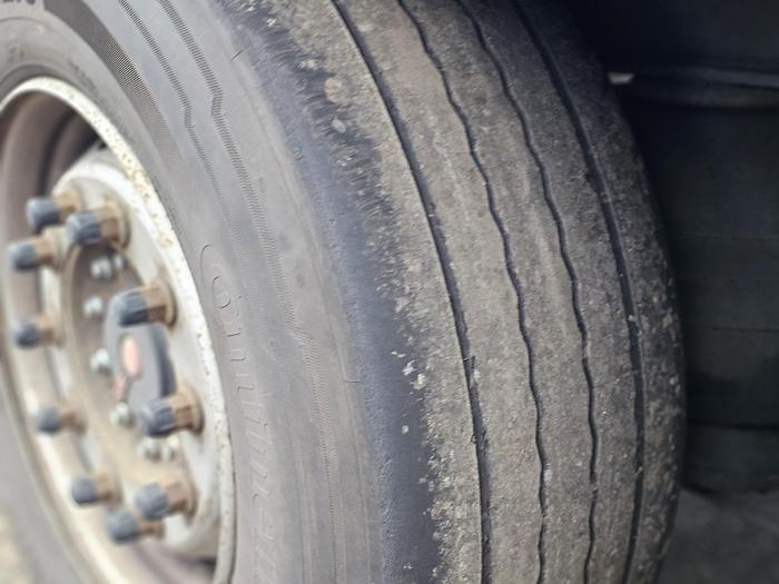 Used 2015 SCHMITZ CARGOBULL SCB.S3T | SAF DISC | GALVANISED CHASSIS .