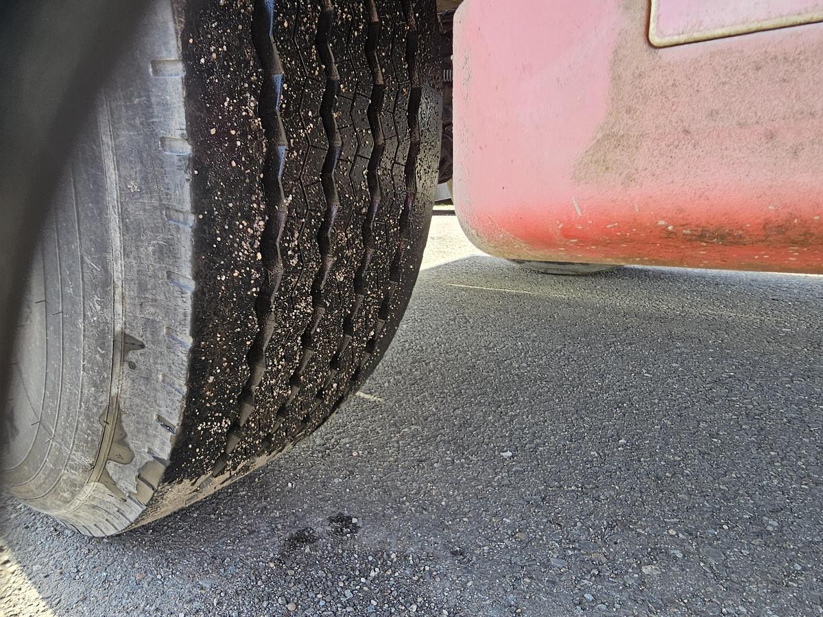 Gebruikt 2005 BURG  BPO 12-10 ORNXX | USED FOR CAS CONTAINERS |. STEEL SUSPENSION