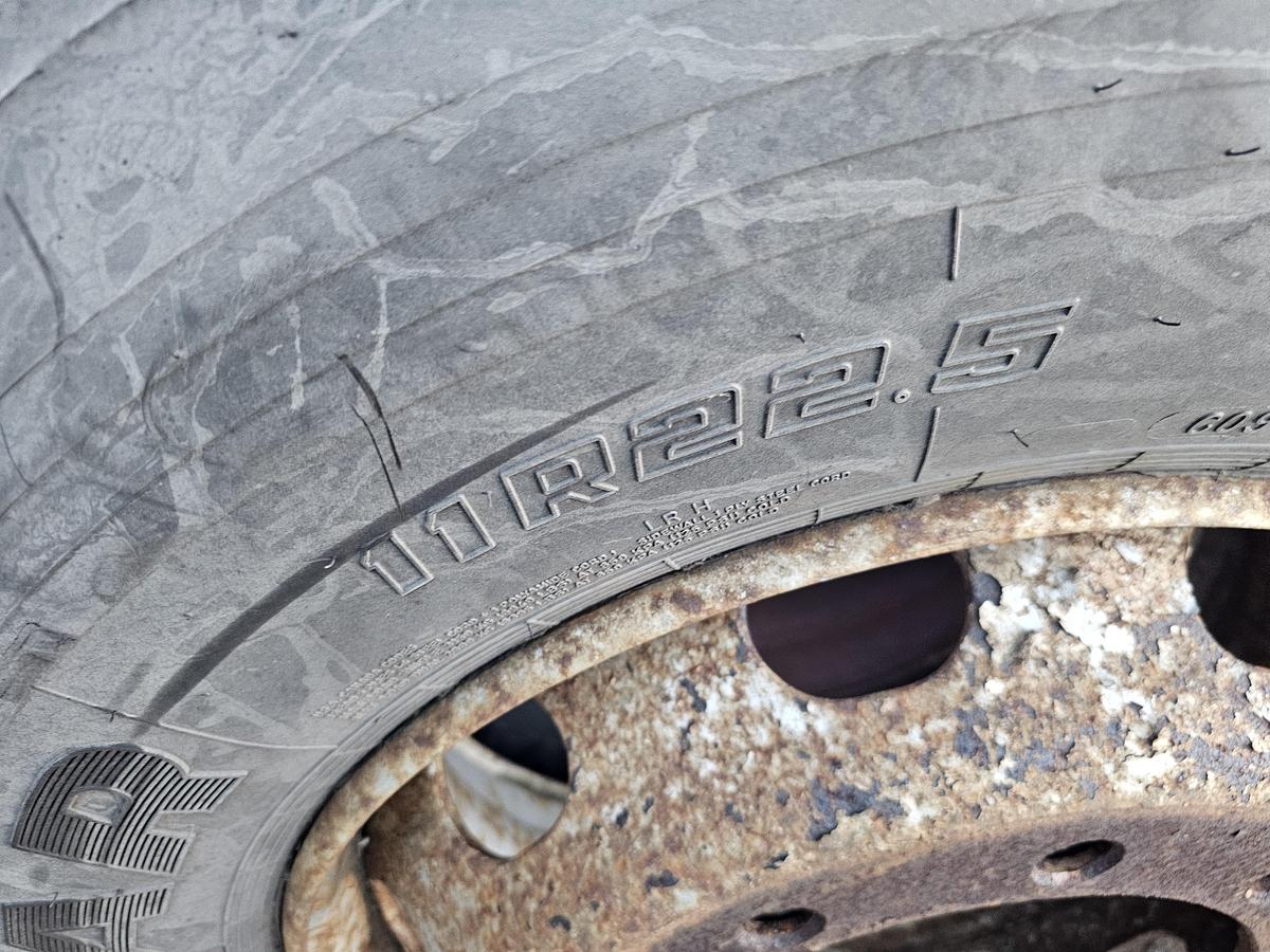 Gebruikt 2005 GOOD YEAR. 11 R 22.5 TRAILER TIRE.