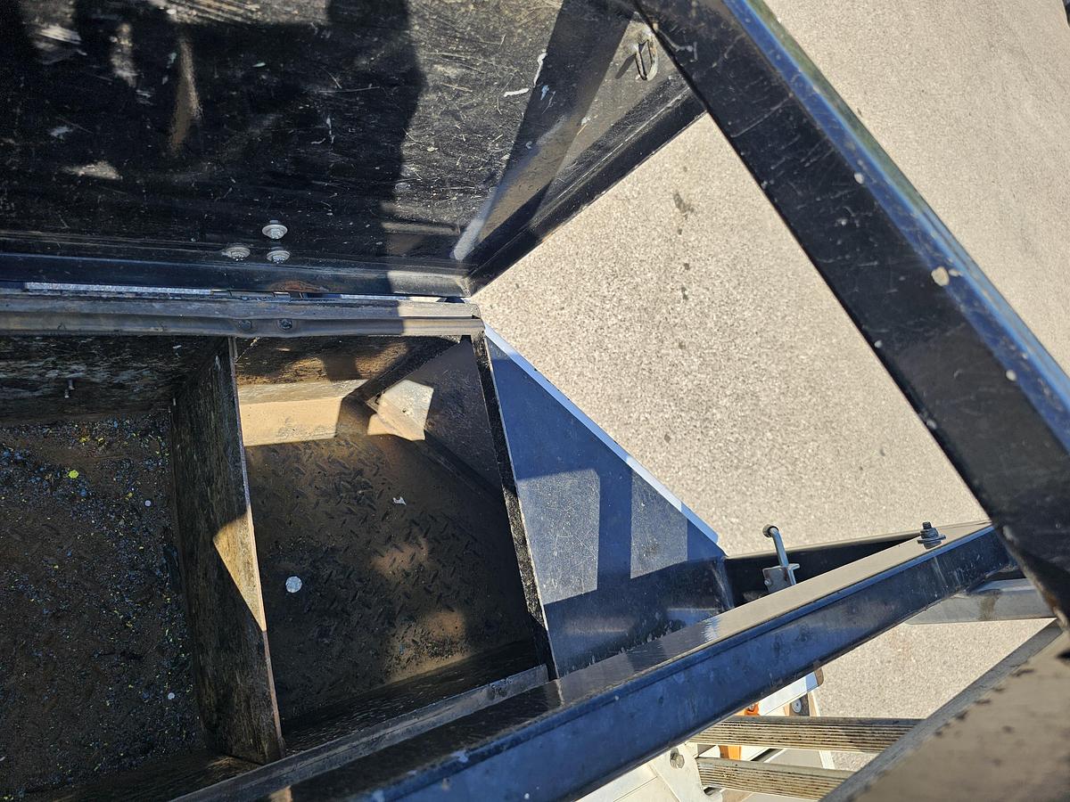 Used 1992 BROSHUIS E 2190/27 | SEMI LOWLOADER | 6 MTR EXTENDIBLE | BEAVER TAIL| SAF DRUM | APK 17-01-2016  |REFURBISHED 2010