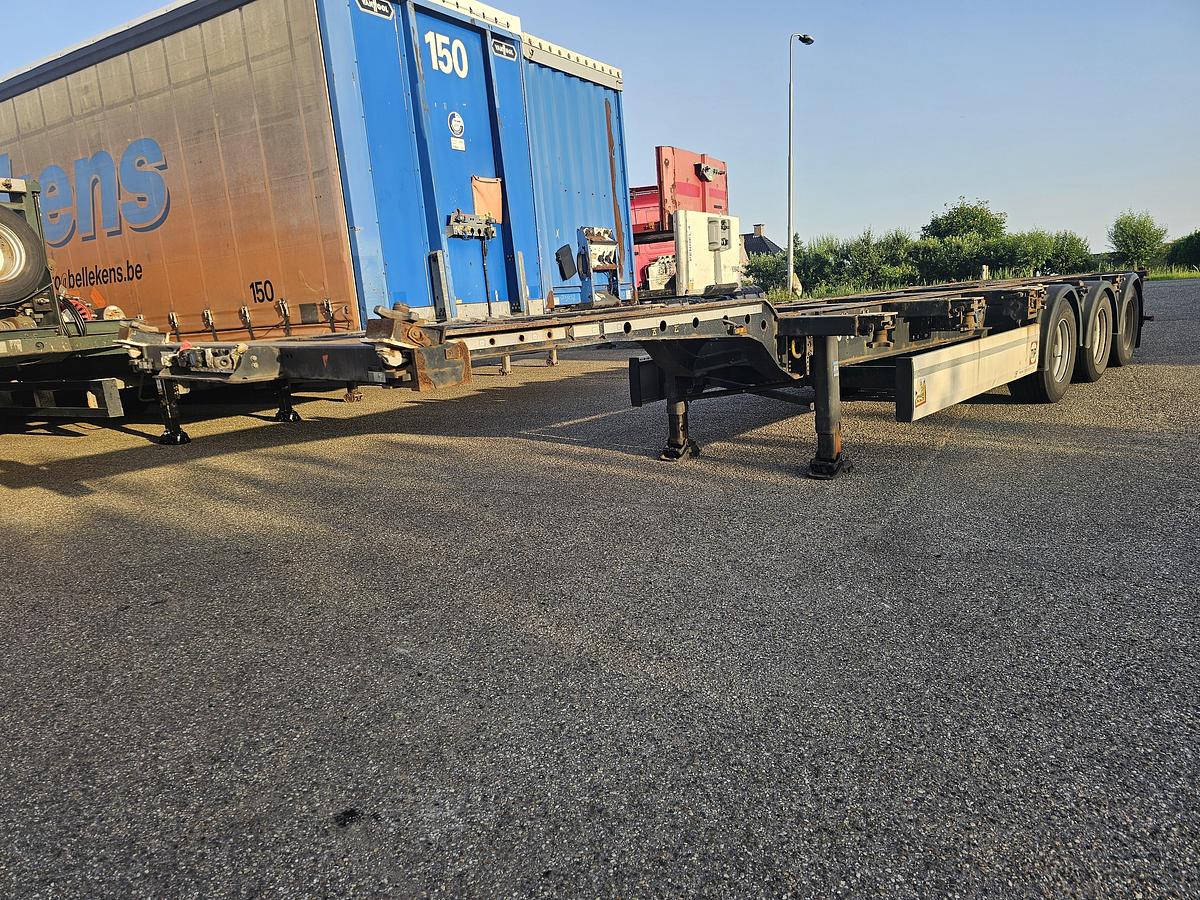 Gebruikt 2015 KRONE SD / REAR SLIDER / DUTCH CHASSIS / BPW DRUM.