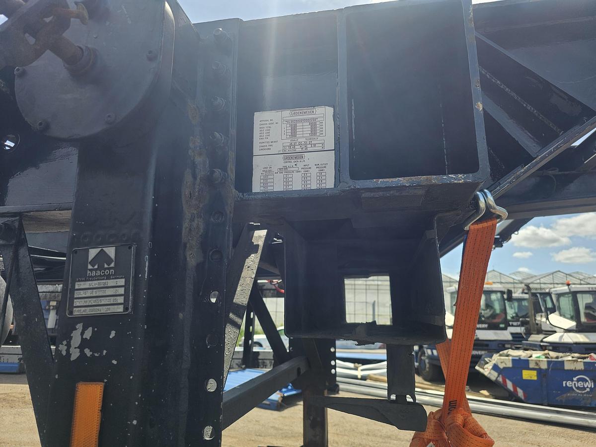 Gebruikt 2000 GROENEWEGEN 45.07 CC-12-27 / 45 FT AND 40 FT CHASSIS BPW DISC. APK/TUV. 15-02-2027. PRIJS PER STUK.