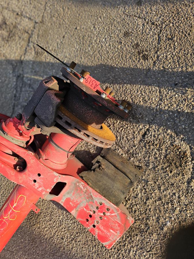 Gebruikt 2008 Saf trailer axle disc brakes. 3 PIECES