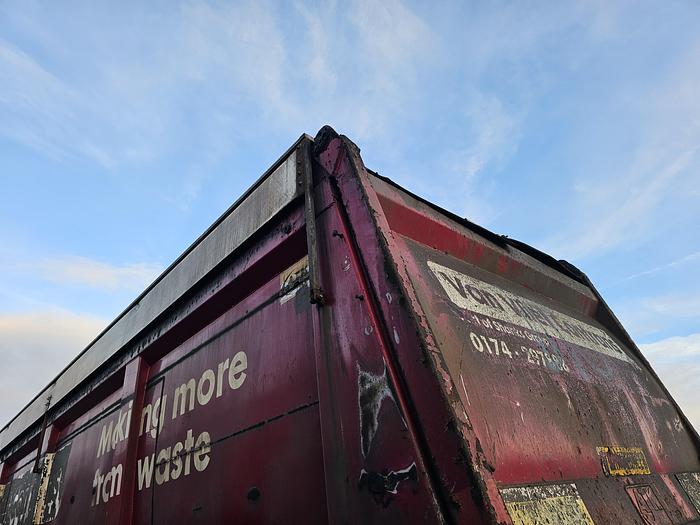 Used 2009 A.J.K OP 17-27/22.5 | Steel tipper \ steel chassis/box.| holland trailer.