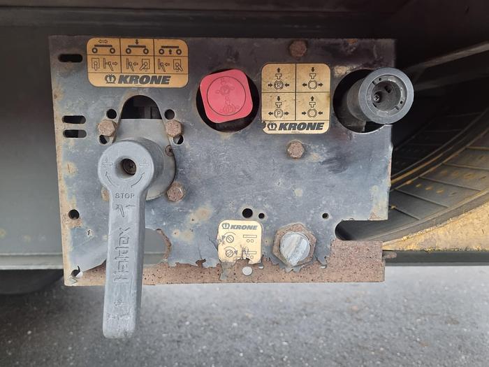 Used 2005 Krone SD 27 | Air suspension | SAF disc | Lift axle