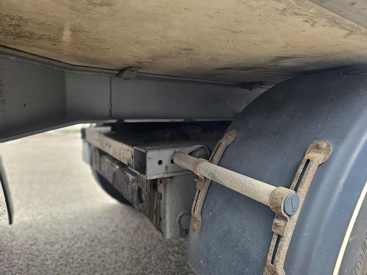 Gebruikt 2012 CHEREAU B3 /CITY TRAILER /STEERING AXLE/LIFT AXLE / 11.80 LONG /LOADING LIFT/ BPW DISC / CARRIER FRIDGE.