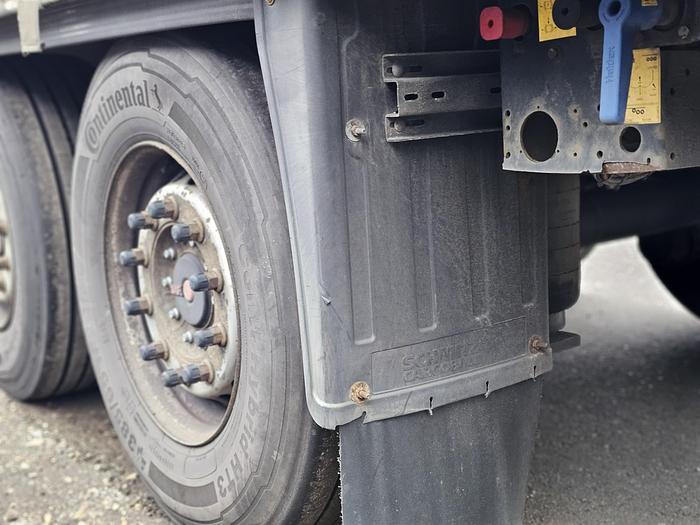 Used 2015 SCHMITZ CARGOBULL SCB.S3T | SAF DISC | GALVANISED CHASSIS .