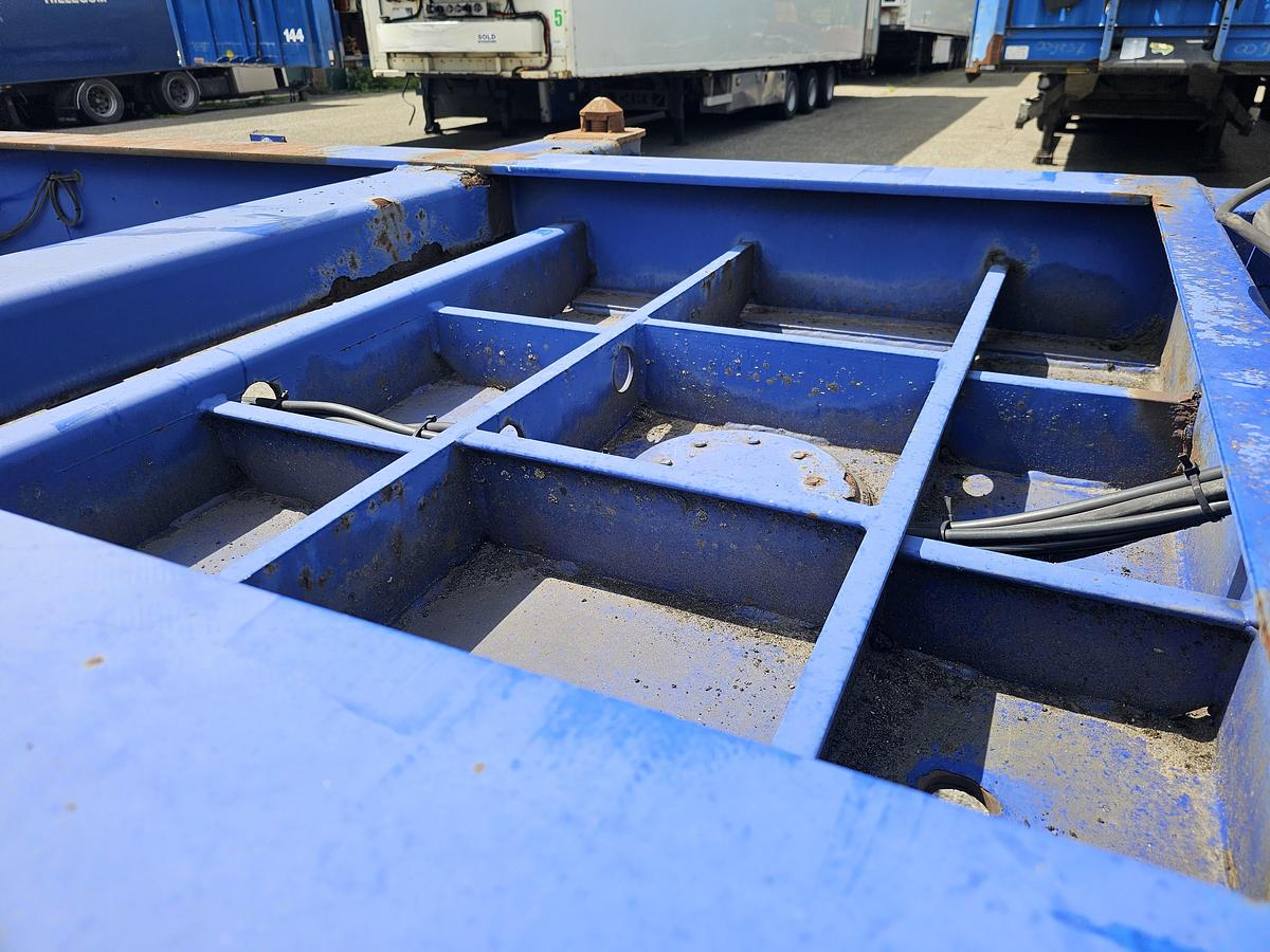 Gebruikt 2006 MKF METALLBAU CS 20 -20 FOOT- CONTAINER CHASSIS -HEAVY DUTY- BPW DRUM -STEEL SUSPENSION- GOOD QUALITY.