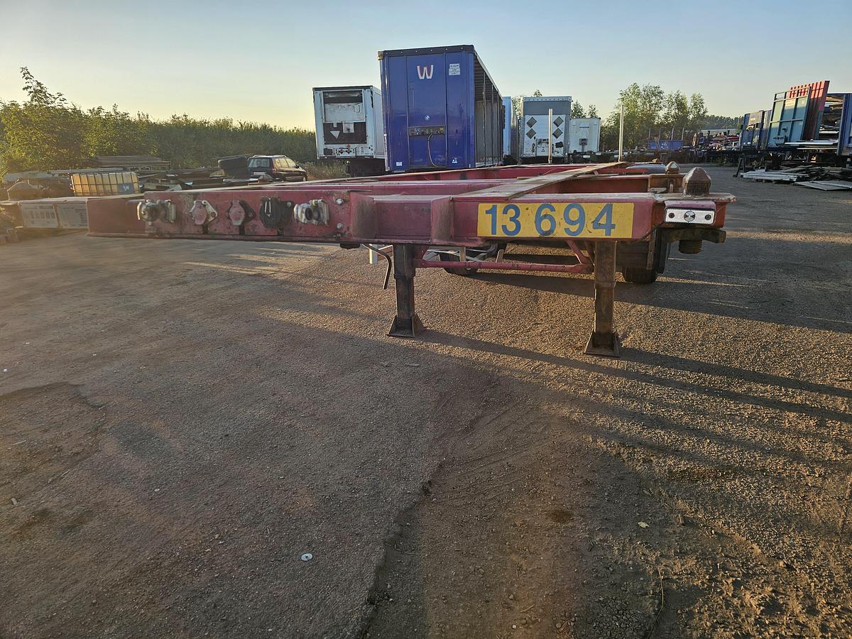 Gebruikt 2000 BURG BPO 12-27 CCXGX-00 / 20/30 FT|TANKCONTAINER\ADR/ BPW DRUM, TUV/APK/ 13-11-2026.
