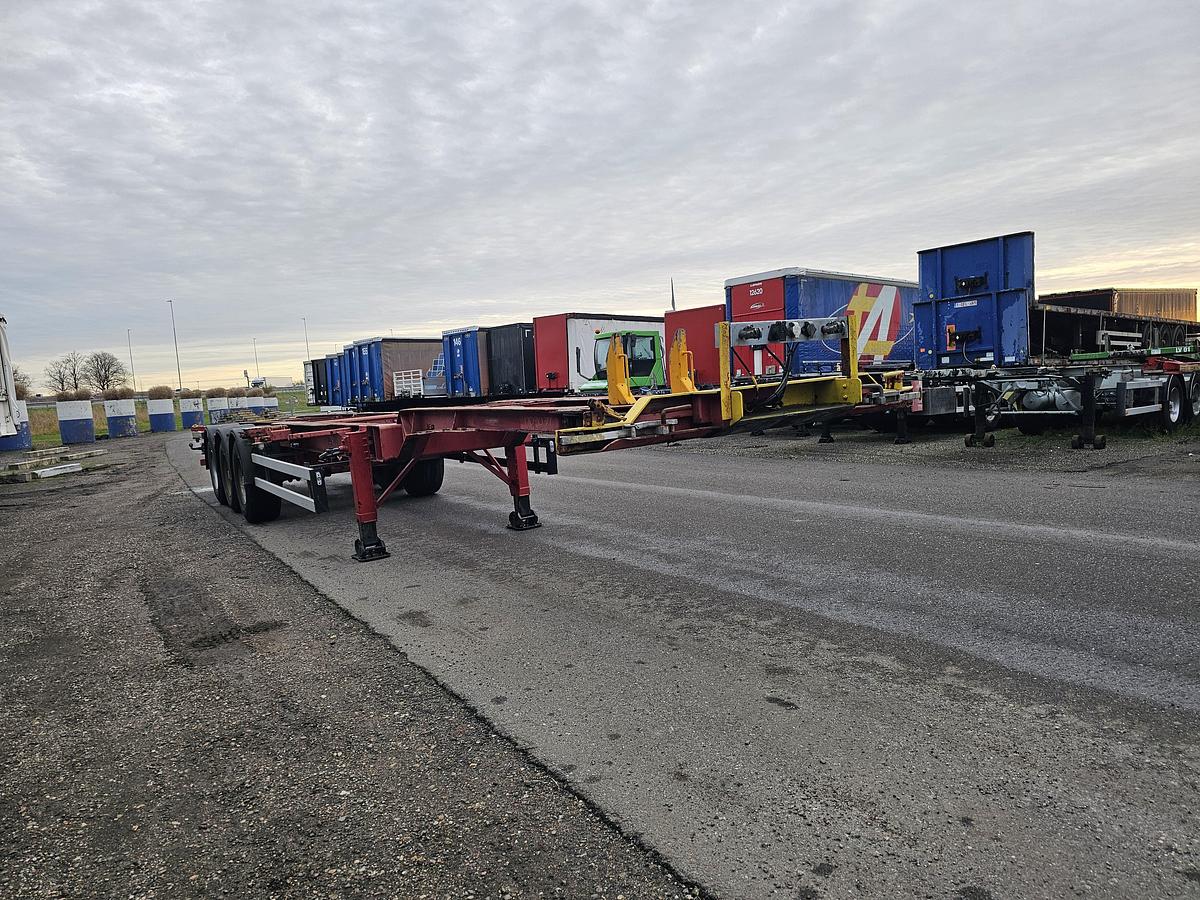 Gebruikt 2003 GROENEWEGEN 45 CC-16-27 TUN | 45 ft 40 ft 2 x 20 fFT | dutch chassis OH-08-JB | bpw drum.