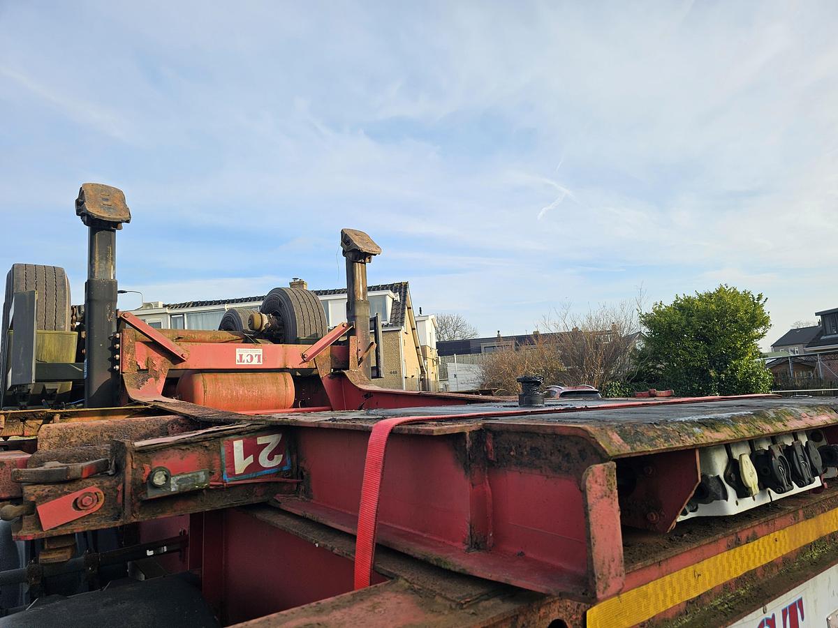 Gebruikt 2009 SCHMITZ SCF 18 20 FOOT CONTAINER CHASSIS | AIR SUSP| SAF DISC.