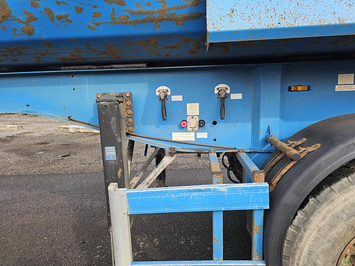 Used 2010 Langendorf C 3 | 2 axle tipper trailer | Saf axles drum | 20 mtr 3