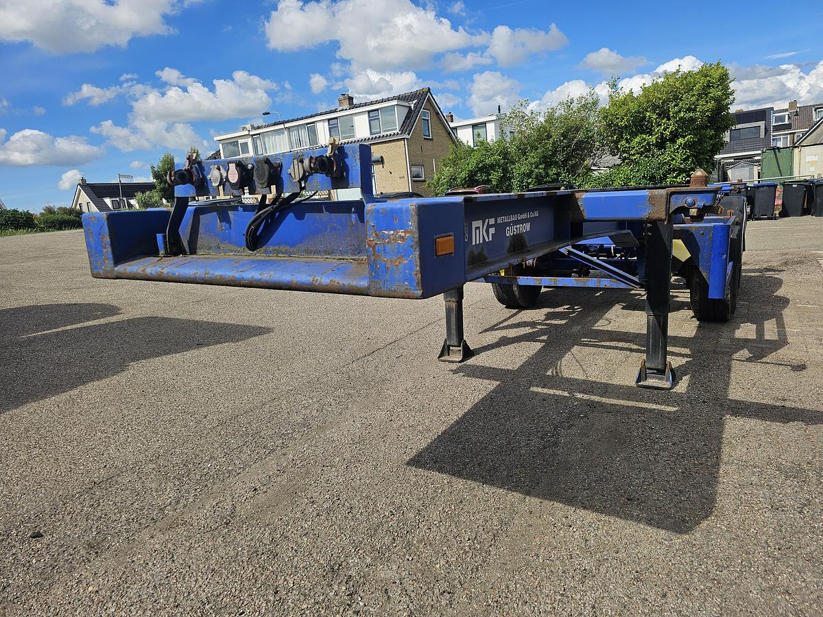 Gebruikt 2008 MKF METALLBAU CS 20 -20 FOOT- CONTAINER CHASSIS -HEAVY DUTY- BPW DRUM -STEEL SUSPENSION- GOOD QUALITY.
