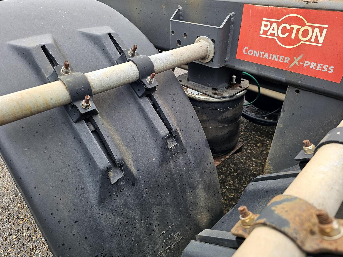 Used 2011 PACTON TXC.343 KB| MULTI CHASSIS ALL CONNECTIONS| SAF DISC | ALU RIMS | LIFT AXLE.