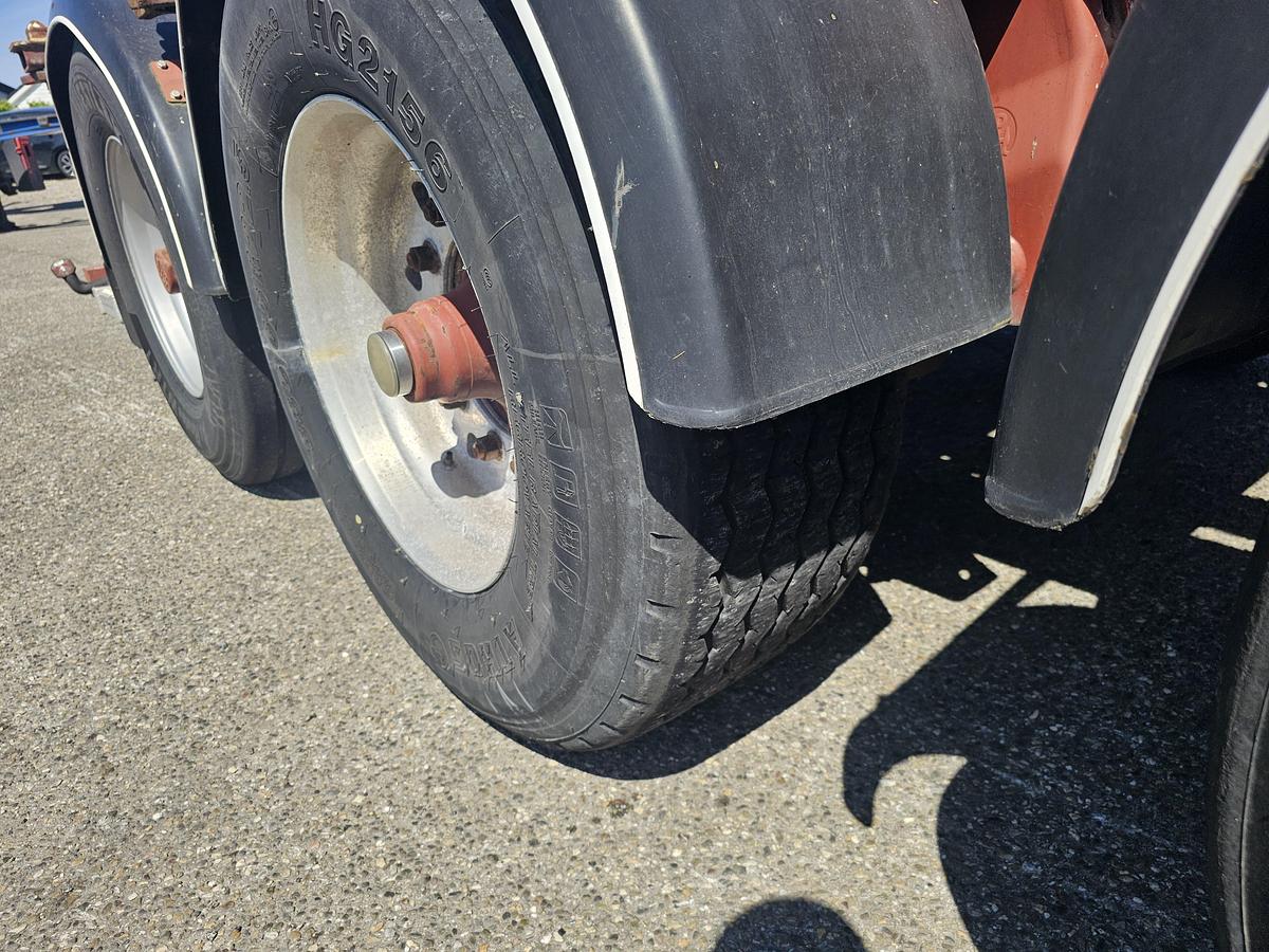 Used 2000 Burg BPO 12-27CCXGX-00. | ADR TANK CHASSIS 20/30 FT | BPW DRUM