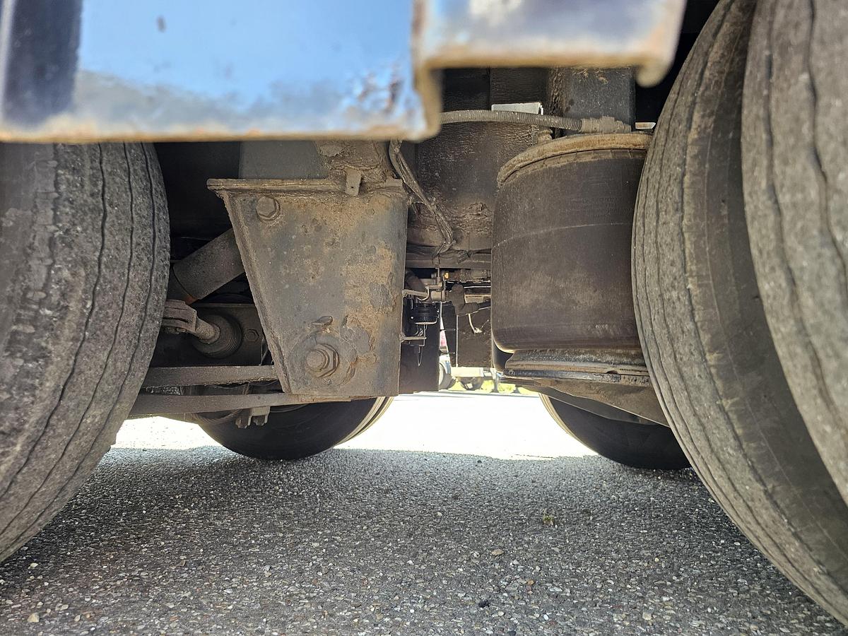 Used 1992 BROSHUIS E 2190/27 | SEMI LOWLOADER | 6 MTR EXTENDIBLE | BEAVER TAIL| SAF DRUM | APK 17-01-2016  |REFURBISHED 2010