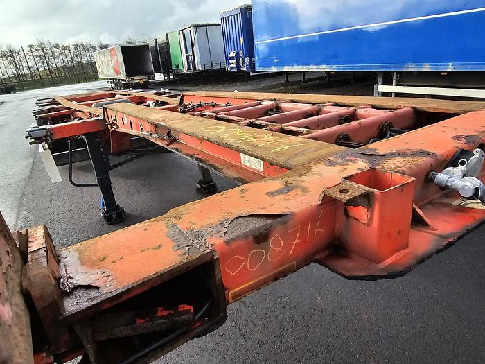 Used 2004 Krone| Sd 27| fixed chassis | 40 ft 2 x20 ft | light weight | 4870 kg.