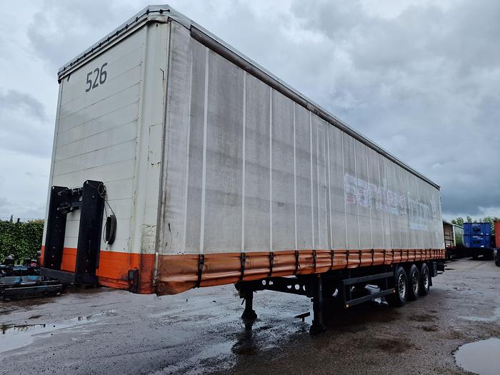 Used 2001 Kögel SN 24 3| axl;e curtainsider | Bpw disc |3 pieces.