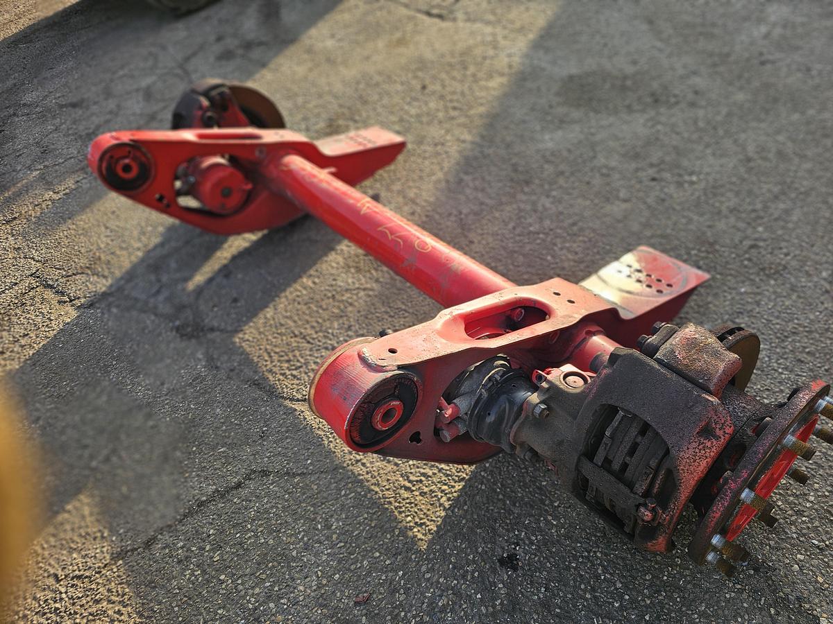 Gebruikt 2008 Saf trailer axle disc brakes. 3 PIECES