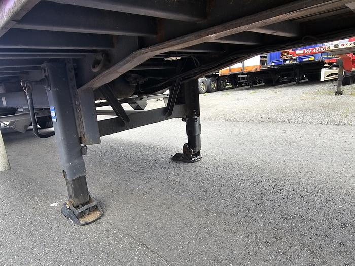 Used 2002 Van Hool 3 axle curtainsider| Saf intradisc