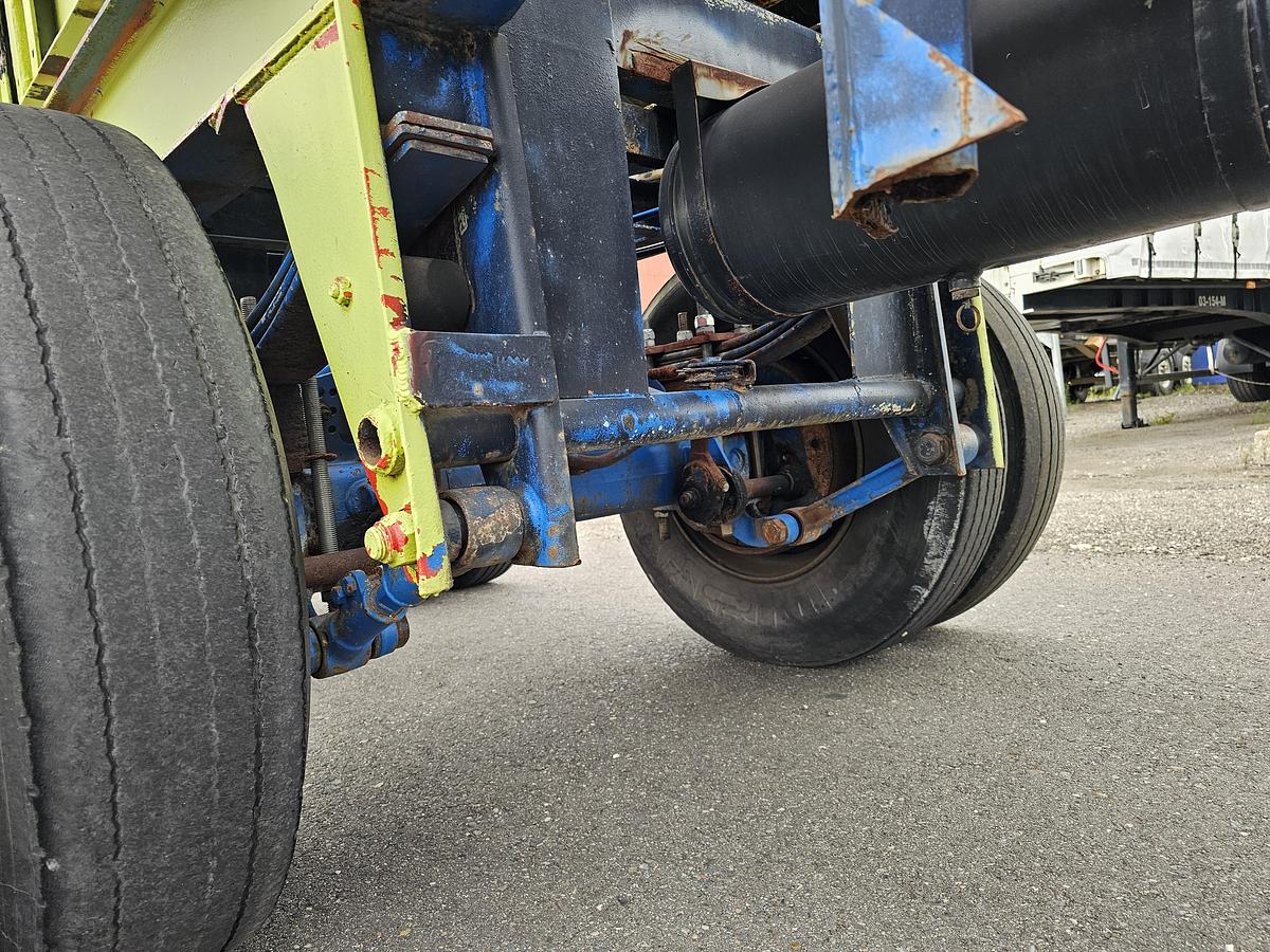 Used 1990 divers 40 ft gooseneck  steel suspension double tires.