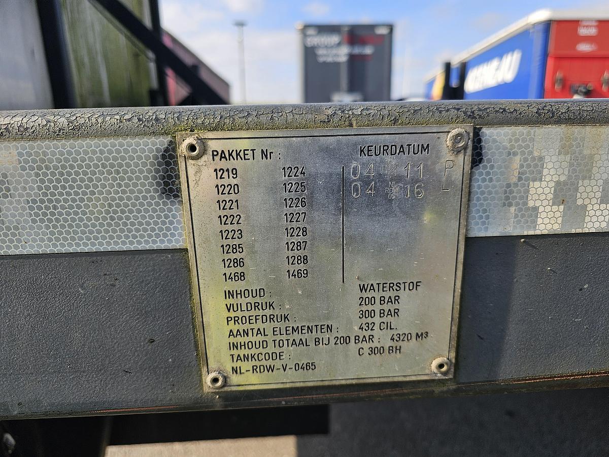 Gebruikt 2001 BURG BPO-12-27 ORXXX | 12.50 MTR | FOR GAS CONTAINERS |. BPW DRUM.