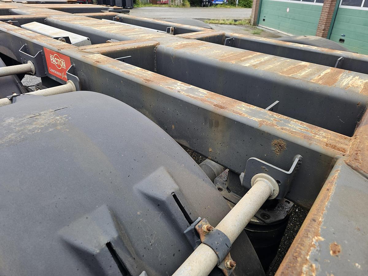 Used 2011 PACTON TXC.343 KB| MULTI CHASSIS ALL CONNECTIONS| SAF DISC | ALU RIMS | LIFT AXLE.
