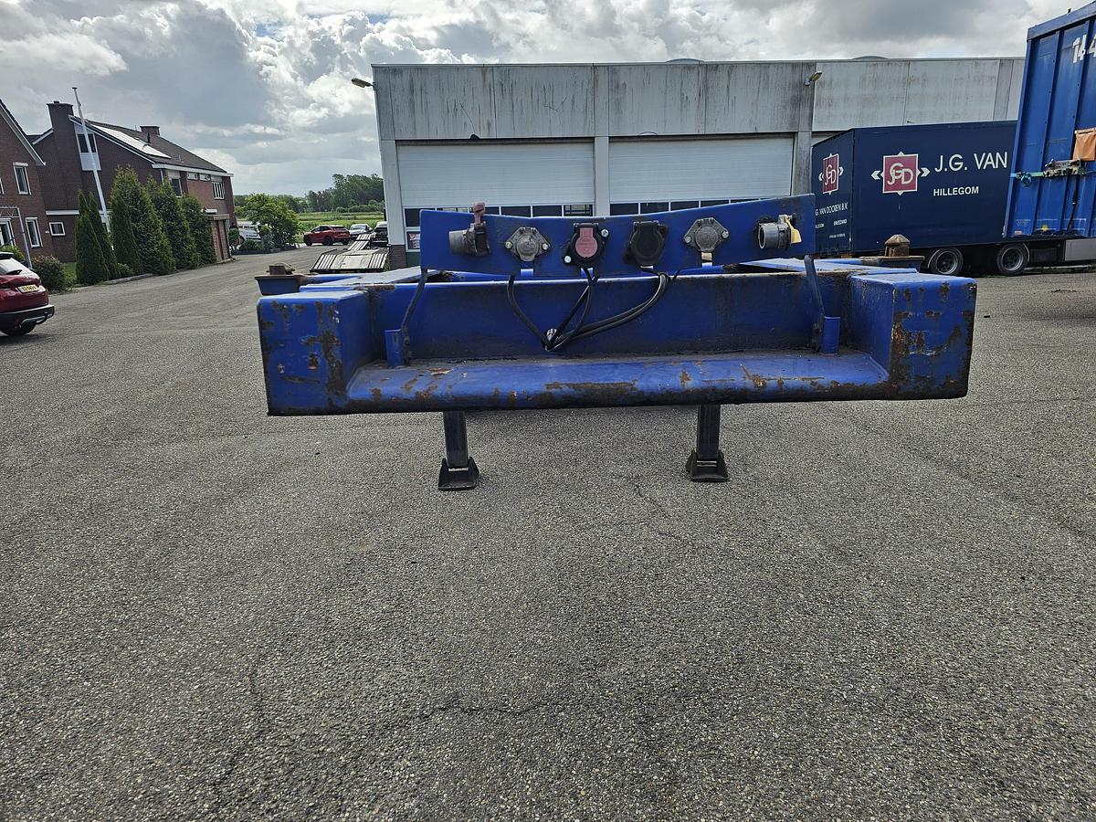 Gebruikt 2007 MKF METALLBAU CS 20 -20 FOOT- CONTAINER CHASSIS -HEAVY DUTY- BPW DRUM -STEEL SUSPENSION- GOOD QUALITY.