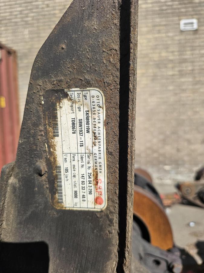 Gebruikt 2002 SAF SKRB9019W/ TRAILER AXLE 9 TON / DISC.