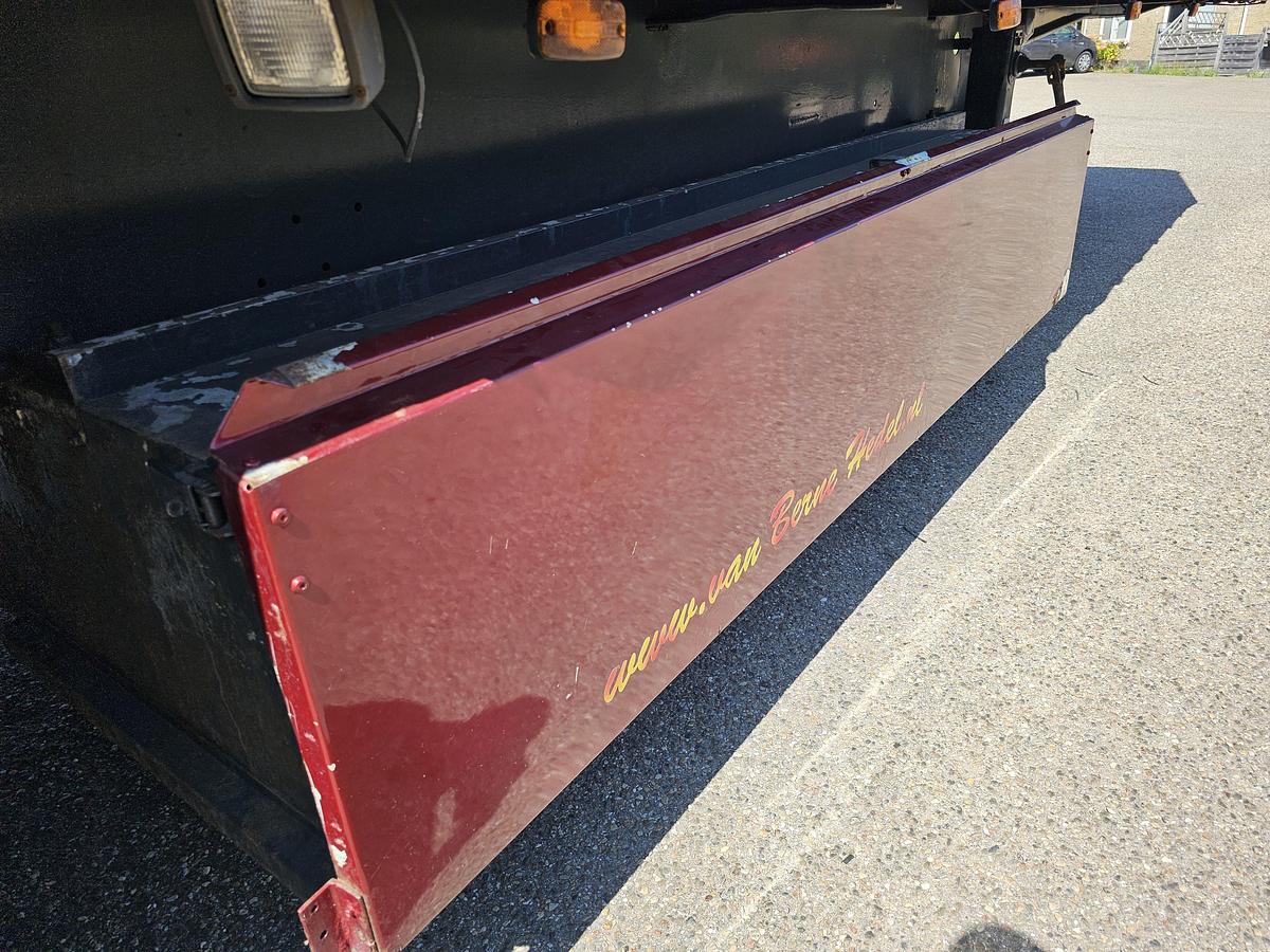 Used 2000 schmitz S01 | SLIDING ROOF | 2 LIFT AXLES| NICE HOLLAND TRAILER| SAF DISC.