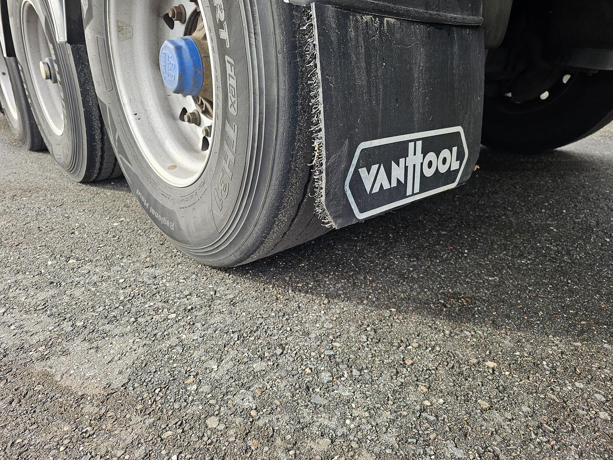 Gebruikt 2011 VAN HOOL 3B0072 | GALVANISED STEEL CHASSIS | ALU RIMS |BPW DISC | TUV APK/ 31-03-2026.