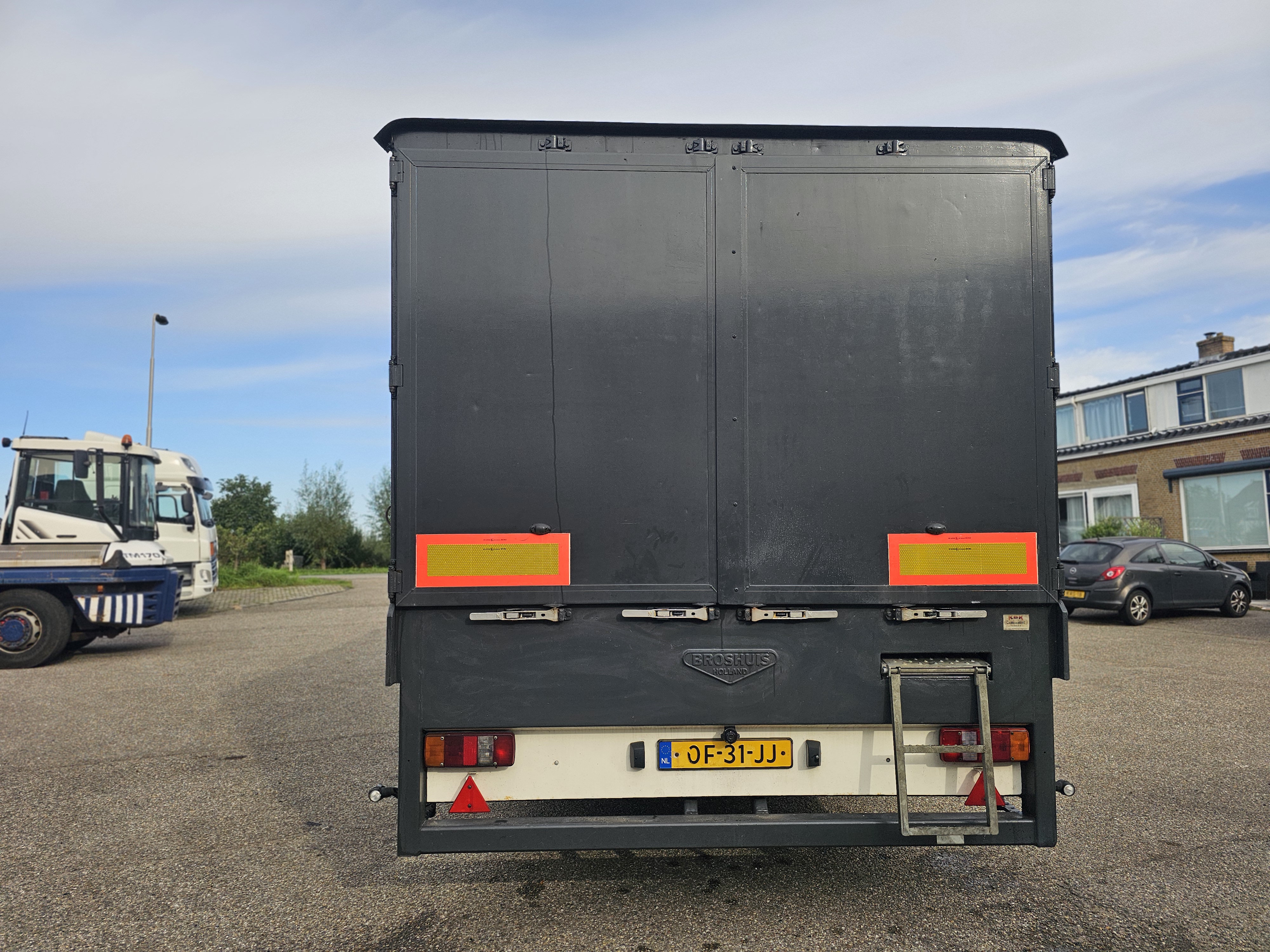 Gebruikt 1997 BROSHUIS 1AOU 10 10 /SINGLE AXLE/ SAF DRUM/ OLD BUT LIKE NEW/ (EXTENDIBLE) APK,TUV 10-06-2027.