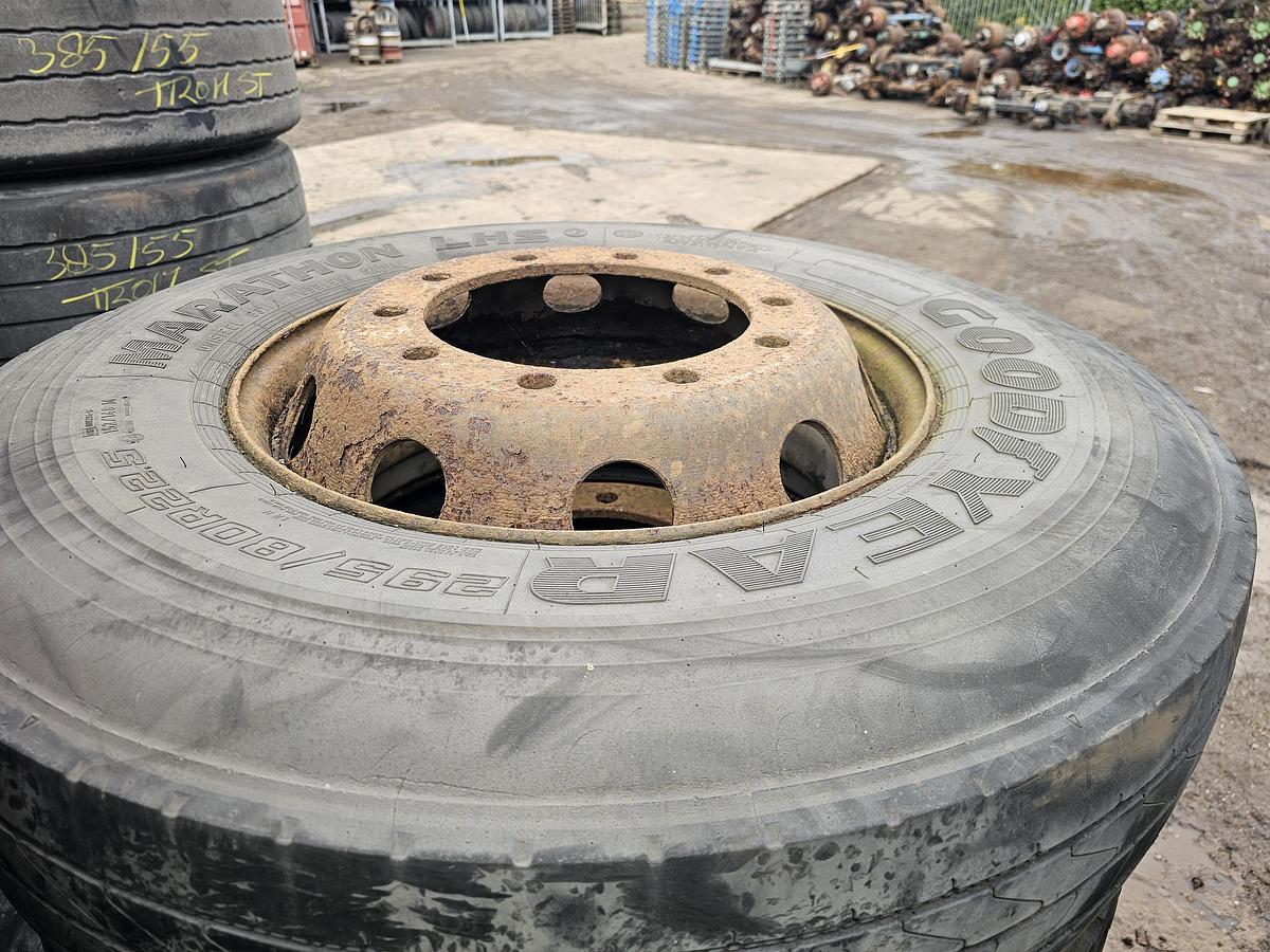 Gebruikt 2000 DIVERS 315/80 R 22.5