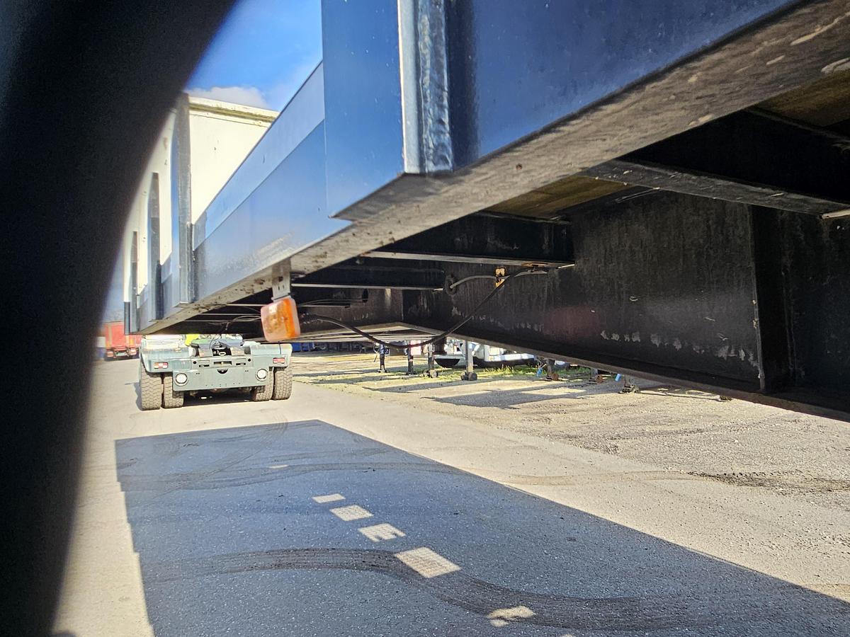 Gebruikt 2005 BURG  BPO 12-10 ORNXX | USED FOR CAS CONTAINERS |. STEEL SUSPENSION