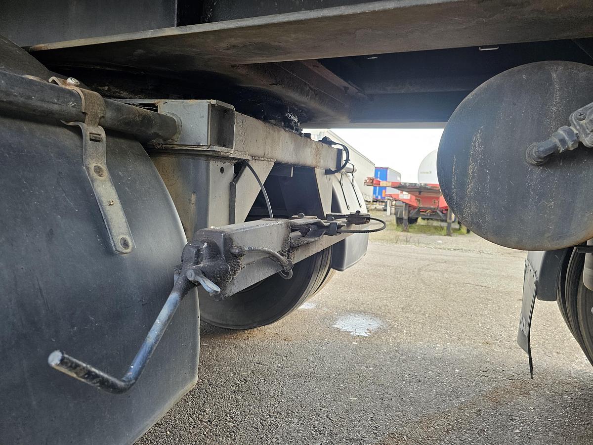 Gebruikt 1995 JUMBO DO 300 S/ 2 X STEERING /BPW DRUM / DOUBLE TIRES/ LIFT AXLE