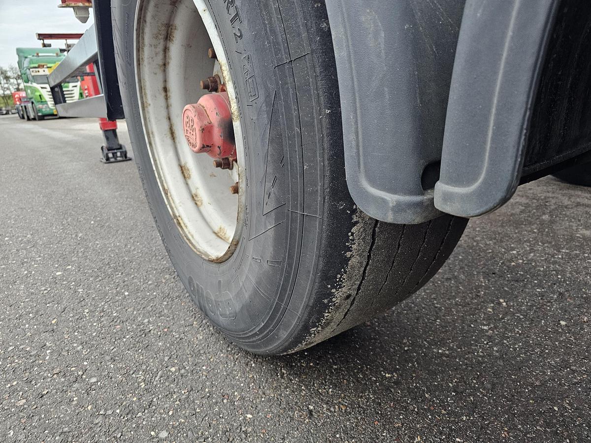 Gebruikt 2003 GROENEWEGEN 45 CC-16-27 TUN | 45 ft 40 ft 2 x 20 fFT | dutch chassis OH-08-JB | bpw drum.