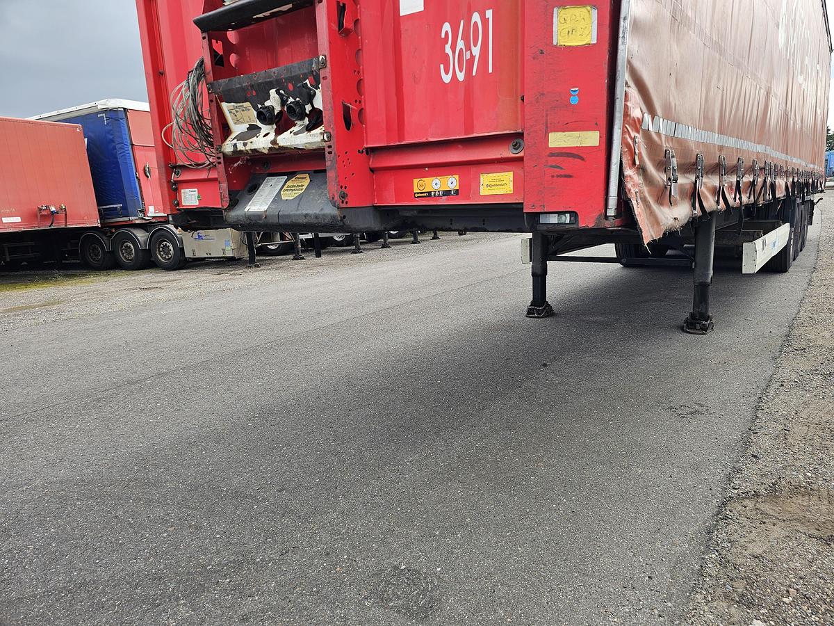 Used 2011 KRONE SD 27 | SAF DISC | NICE CHASSIS .