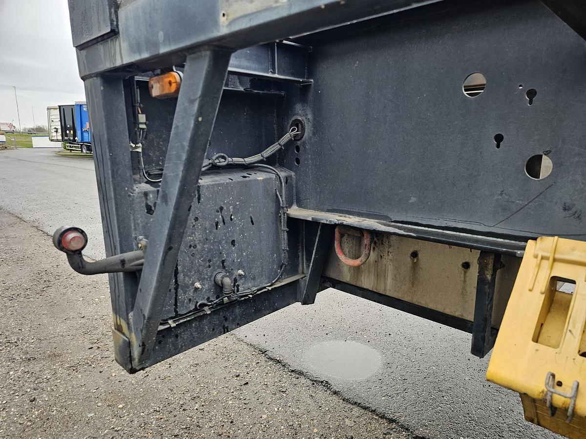 Gebruikt 2003 VAN HOOL 3B1096| FOR GAS BOTTELS| CHASSIS LIKE NEW| APK\TUV 04-10-2026. 11 MTR LONG.