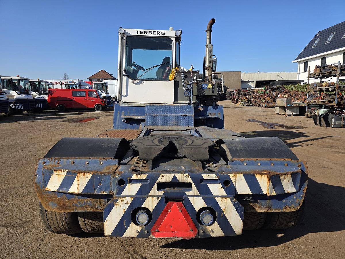 Gebruikt 2008 TERBERG RT 282 | 4X4 |TURNING CHAIR| AUTOMATIC GEAR|24869 HOURS.